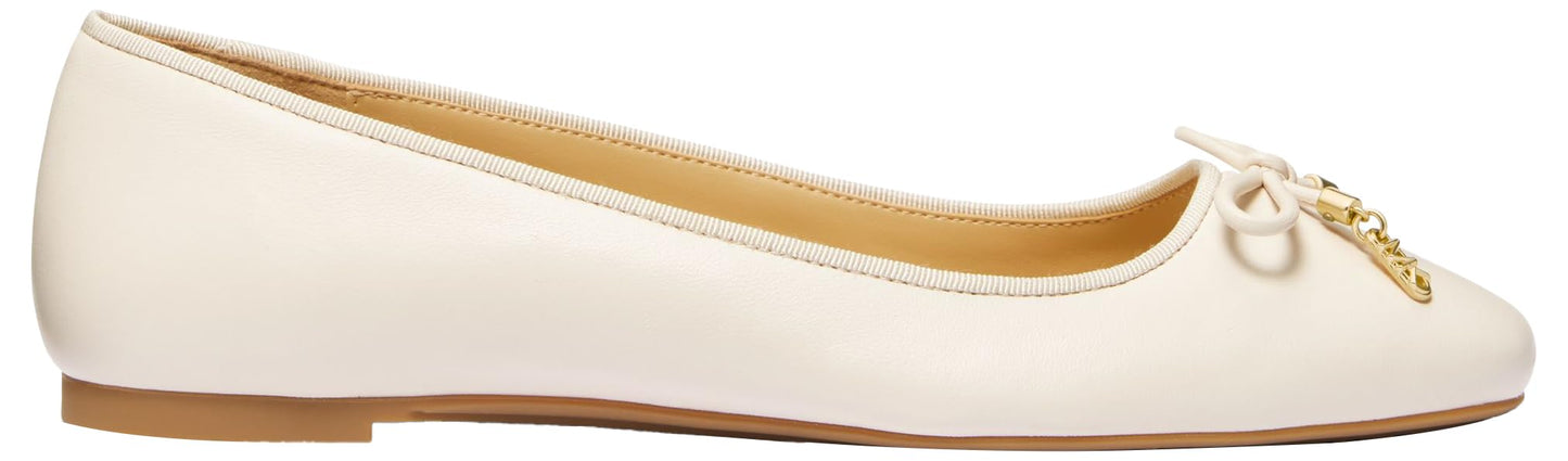 Michael Kors Women's Nori Flex Flat, Light Cream, 10
