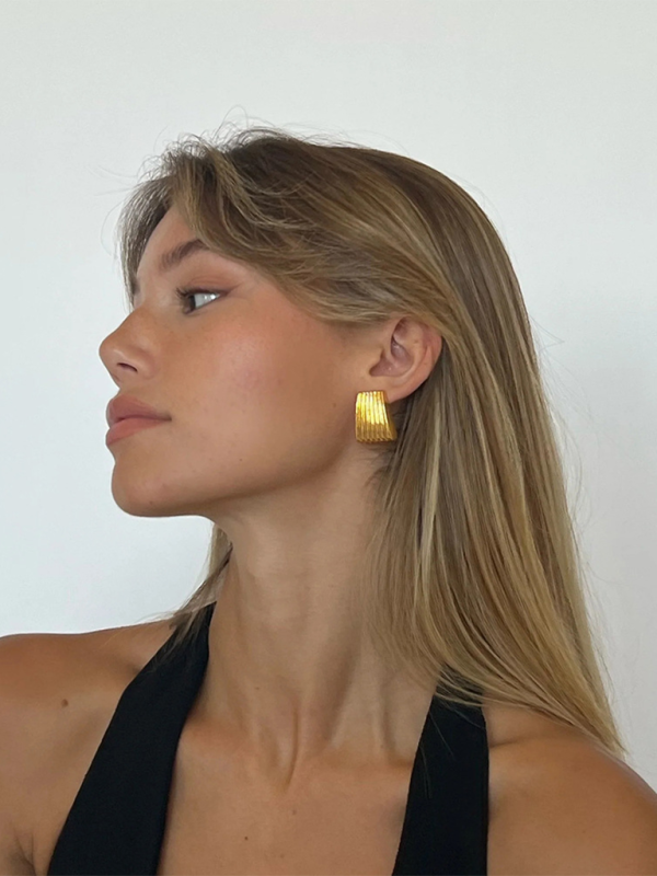 Striped trapezoidal earrings with special lines Golden FREESIZE