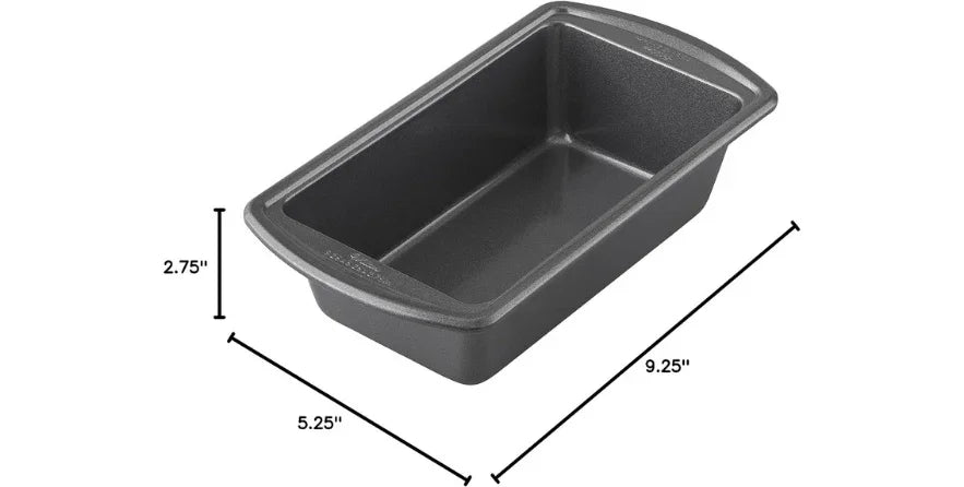 Bake Like a Pro with This Non-Stick Loaf Pan