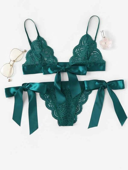 Split Cut Ruffled Sexy Lace Strap Three-Point Sexy Lingerie
