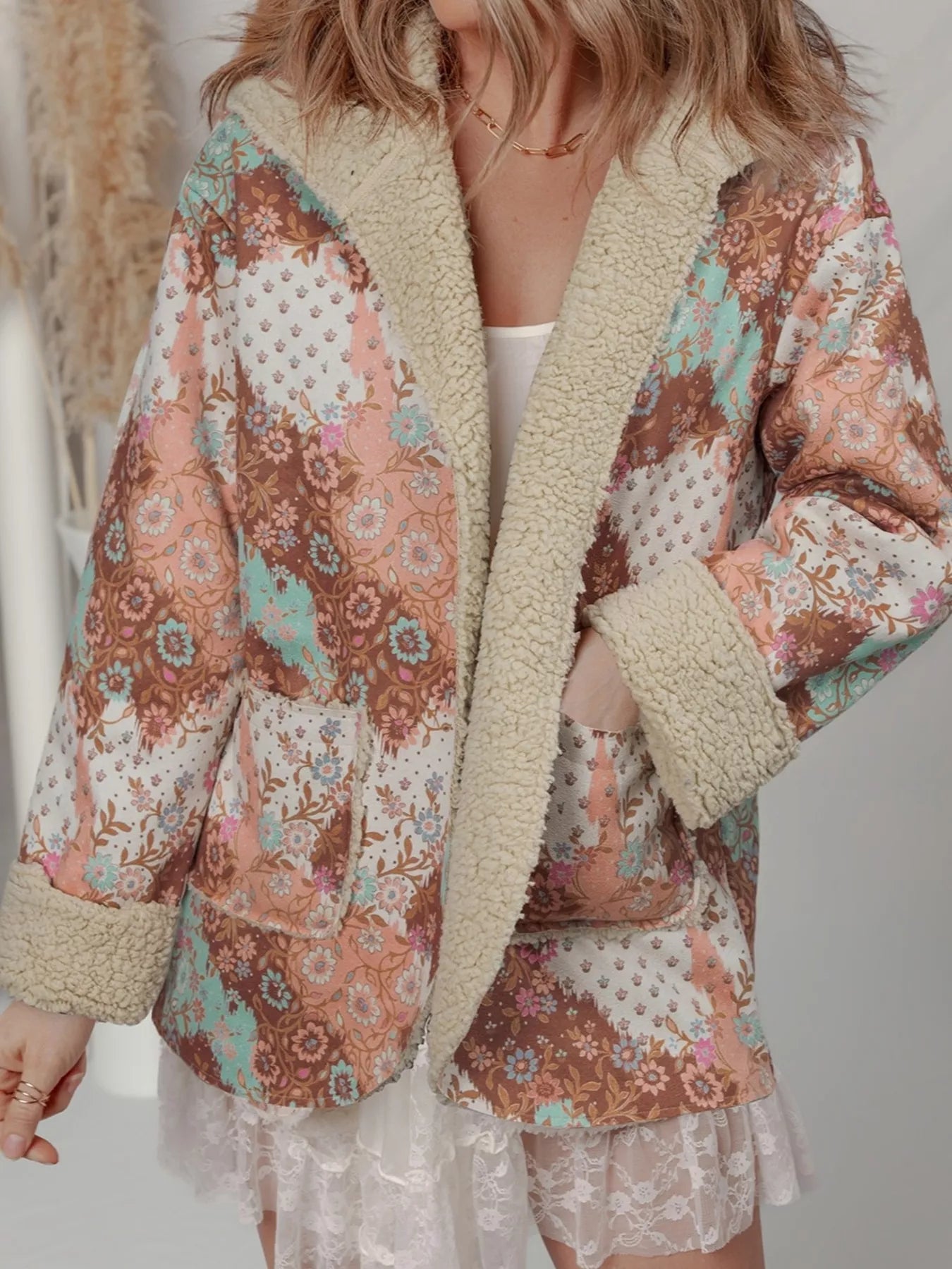 Floral Printed Sherpa Lined Hooded Jacket Khaki