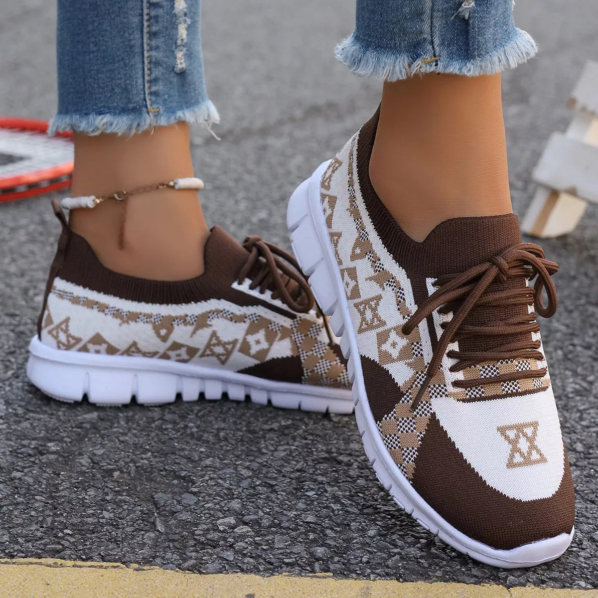 Breathable Mesh Lace Up Sneakers