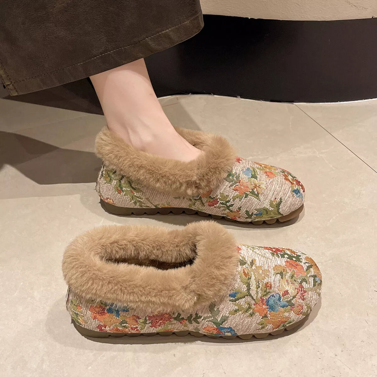 Floral Pattern Plush Lined Slip-Ons