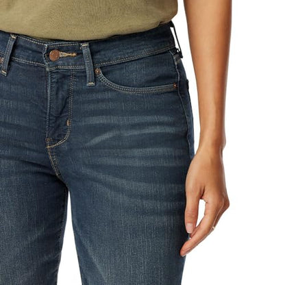 Levi Strauss Signature Gold Women's Totally Shaping Bootcut Jeans Mid-Rise Stretch Denim (Available in Plus Size), Blue Laguna-Waterless, 6 Regular