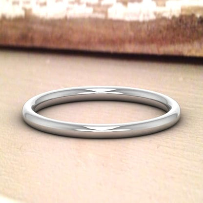 14K White Gold 2mm Plain Wedding Band (Ring Size 8.25)