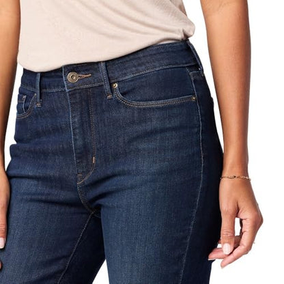 Levi Strauss Signature Gold Women's Mid-Rise Slim Fit Capris (Available in Plus), Dark Orbit, 14