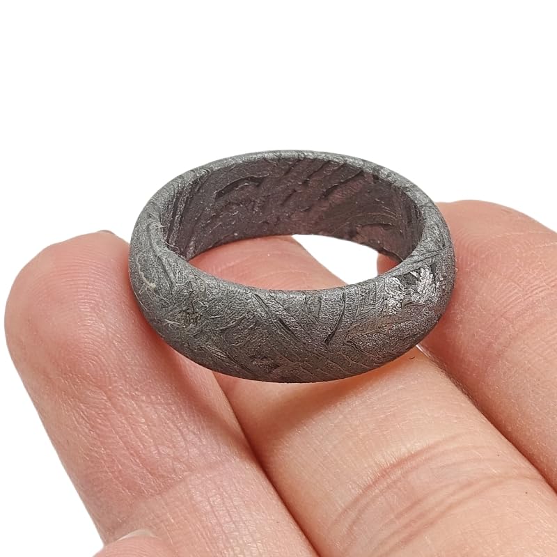 Handcrafted Meteorite Ring, 7.8mm Width, Natural Westenden Pattern, Altai Iron (Size: 9.5)