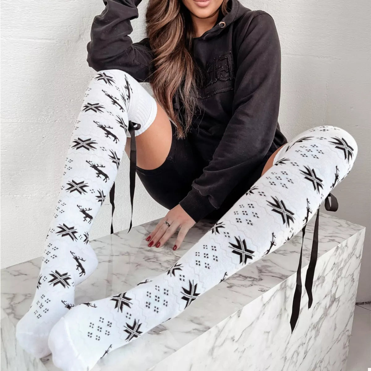 Christmas Bow Knee-High Socks White One Size