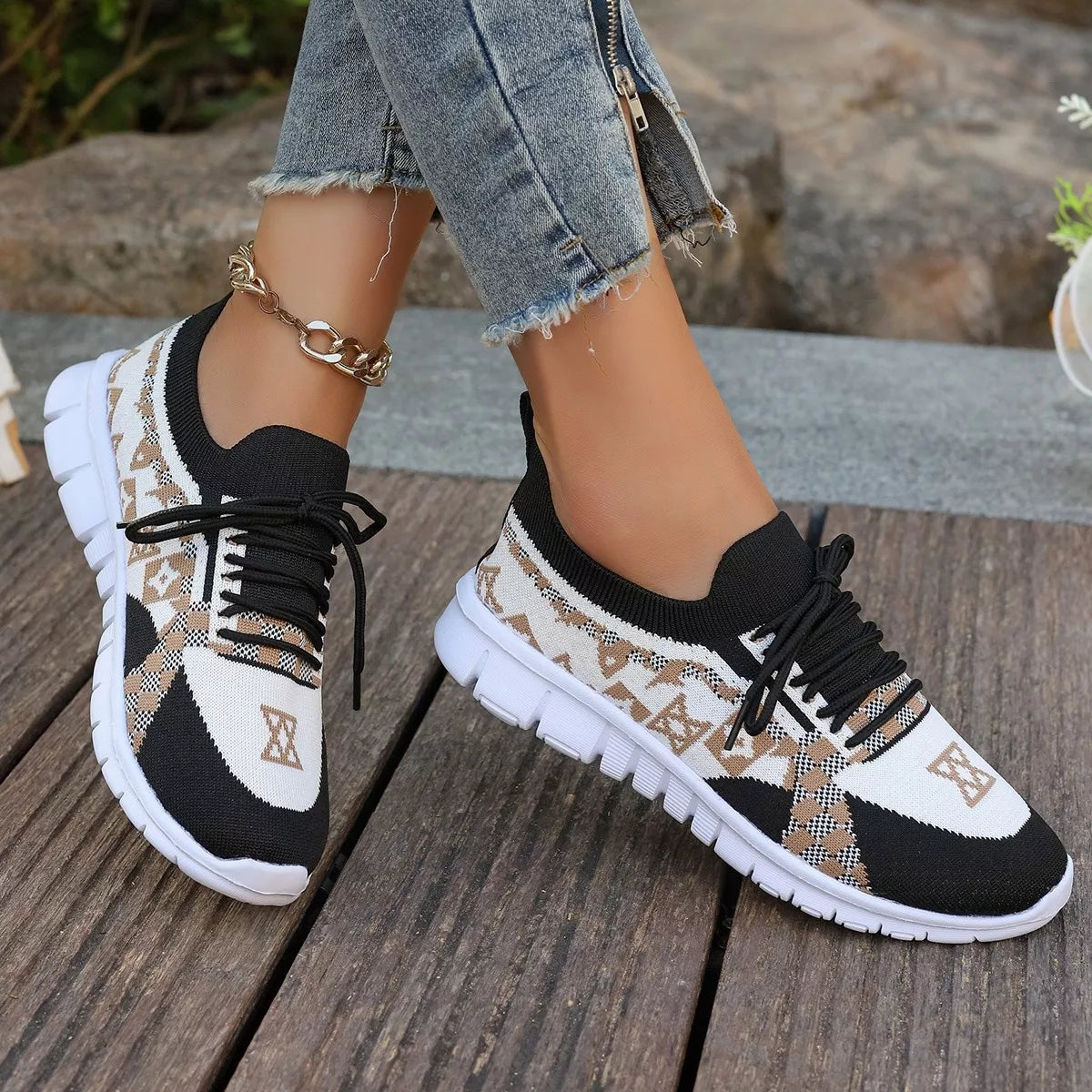 Breathable Mesh Lace Up Sneakers