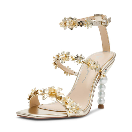 Betsey Johnson Women's Lorra Heeled Sandal, Light Gold, 10 M