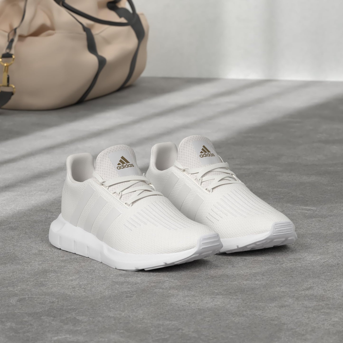 adidas Womens Swift Run White/White/Gold Metallic 7.5