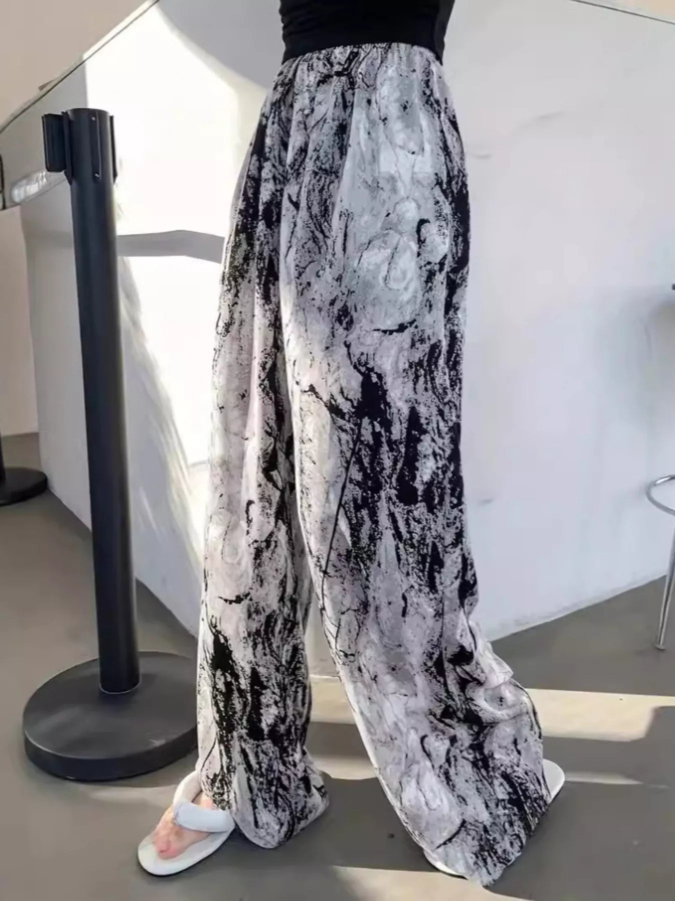 Abstract Print Wide Leg Pants