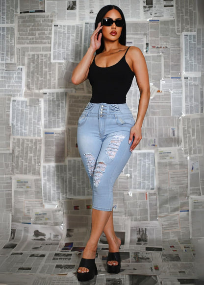 Butt Lifting Denim Capris for Women - High Waisted Stretch Levanta Cola Capris