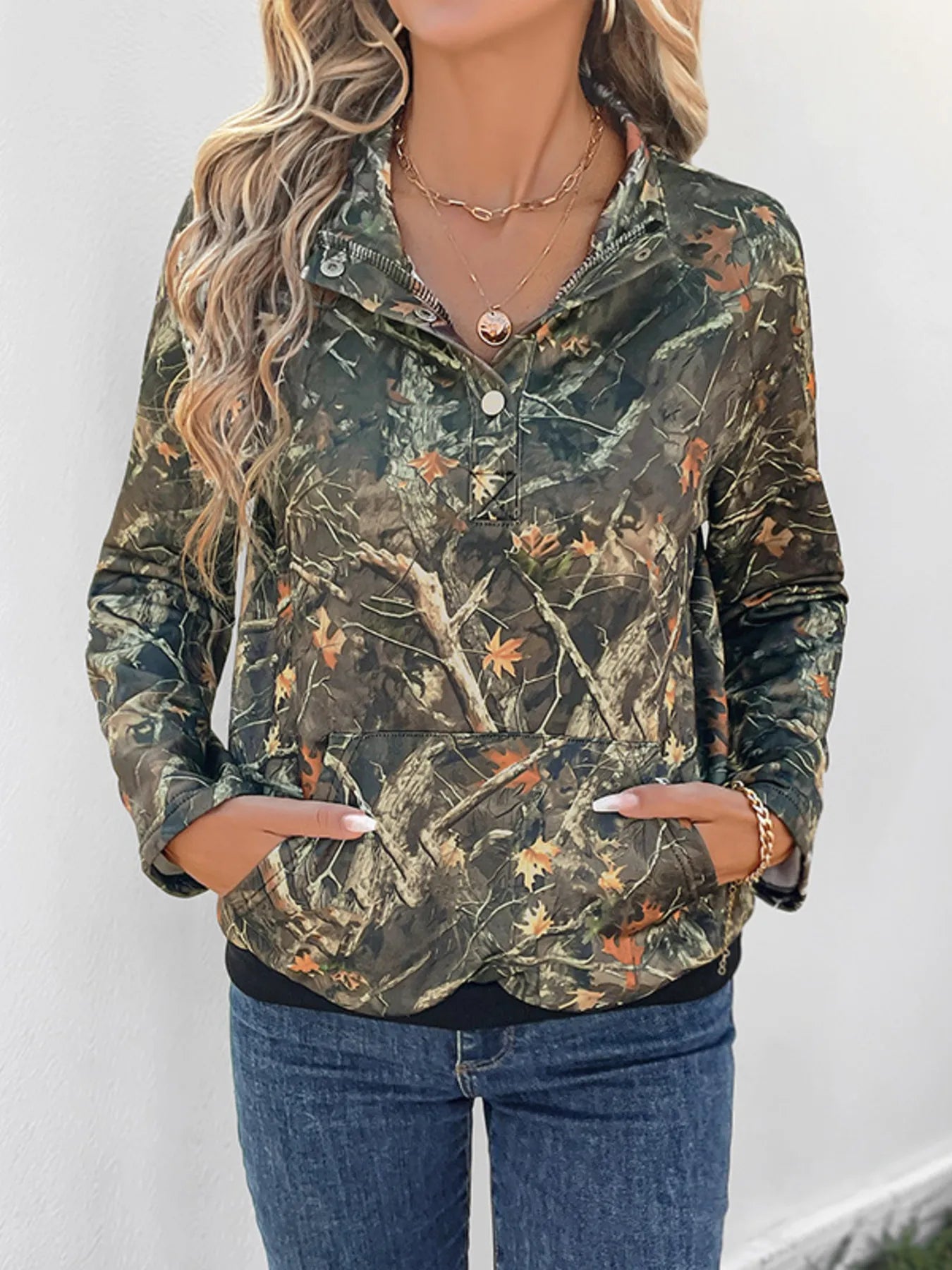 Printed Kangaroo Pocket Long Sleeve Sweatshirt