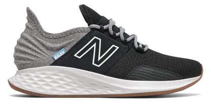 New Balance Women's Fresh Foam Roav V1 Sneaker