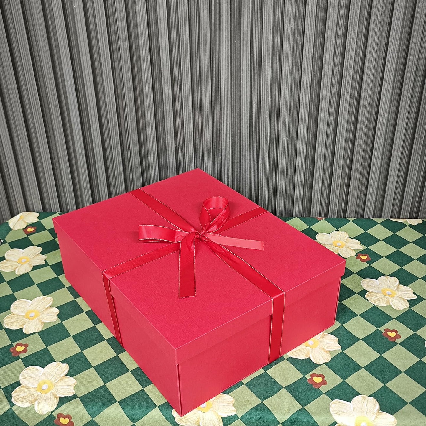 Large Gift Box with Lid 16.5x13x5.5 inches - Includes Card, Ribbons & Filler