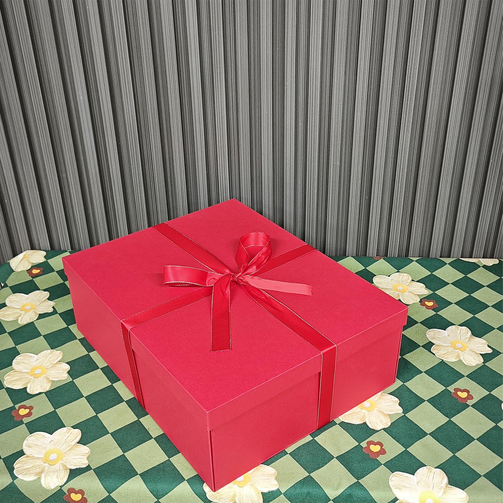 Large Gift Box with Lid 16.5x13x5.5 inches - Includes Card, Ribbons & Filler