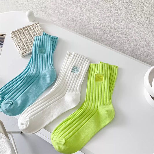 Breathable Ribbed Knit Crew Socks