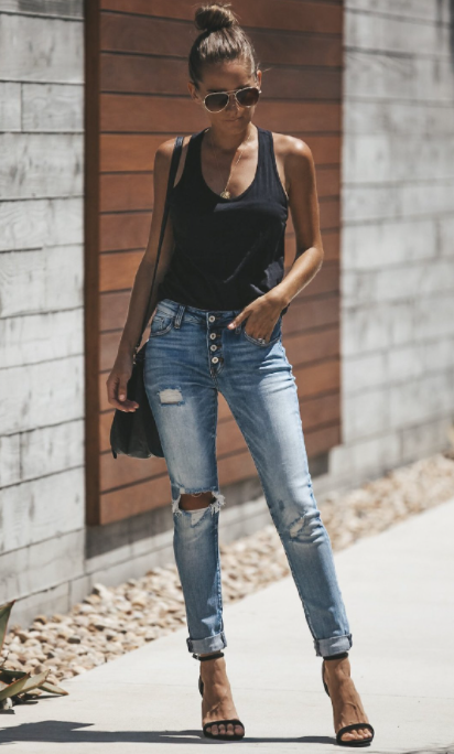 Single Women Full Spray Wash Retro Antique Finish Light Color Stretch Ripped 4-Button Mid-High Waist Jeans light blue