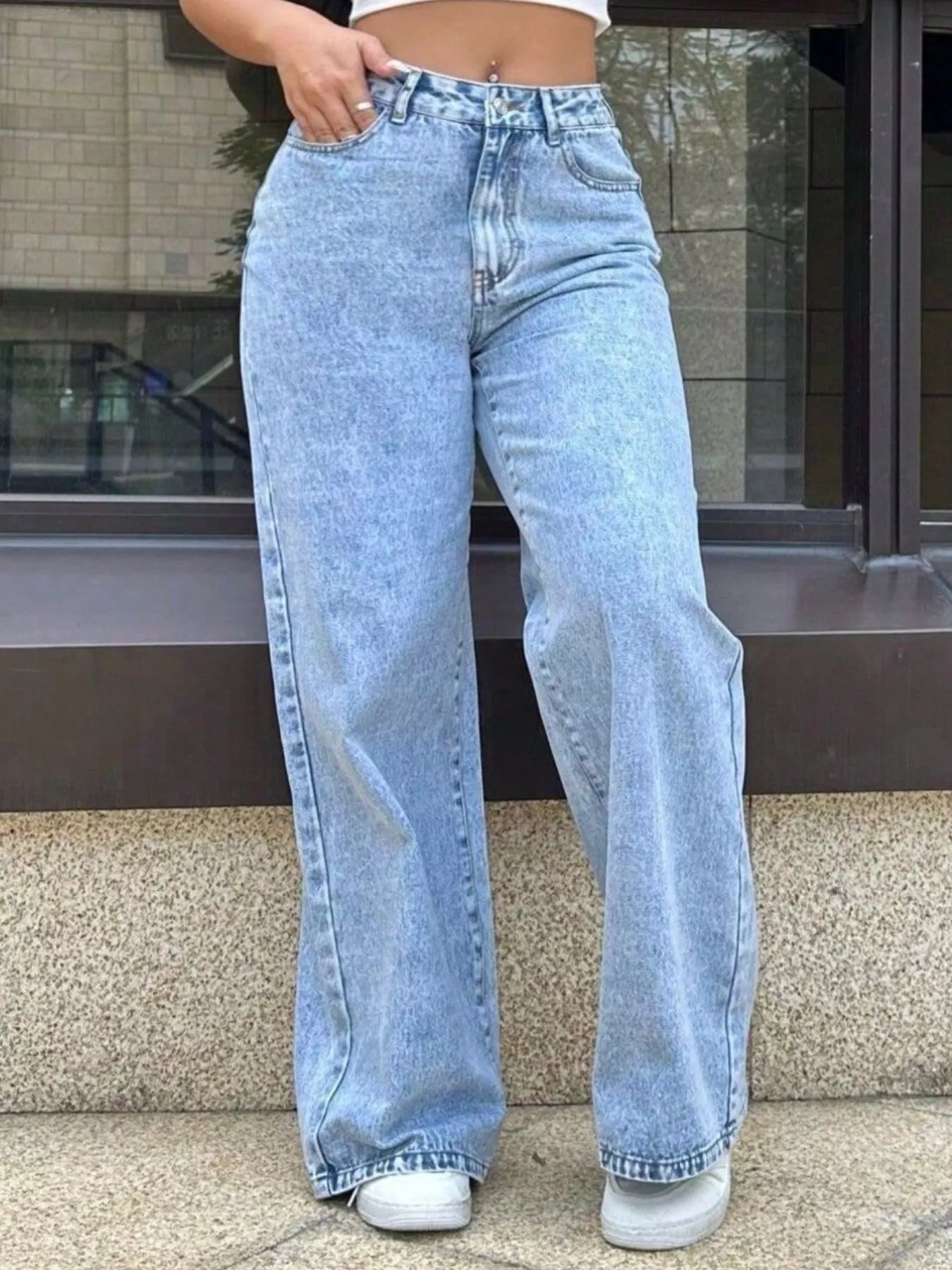 Wide Leg Wash Jeans