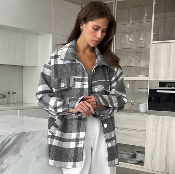 Autumn Winter Plaid Loose Fitting Collared Lace up Woolen Coat Women Overcoat