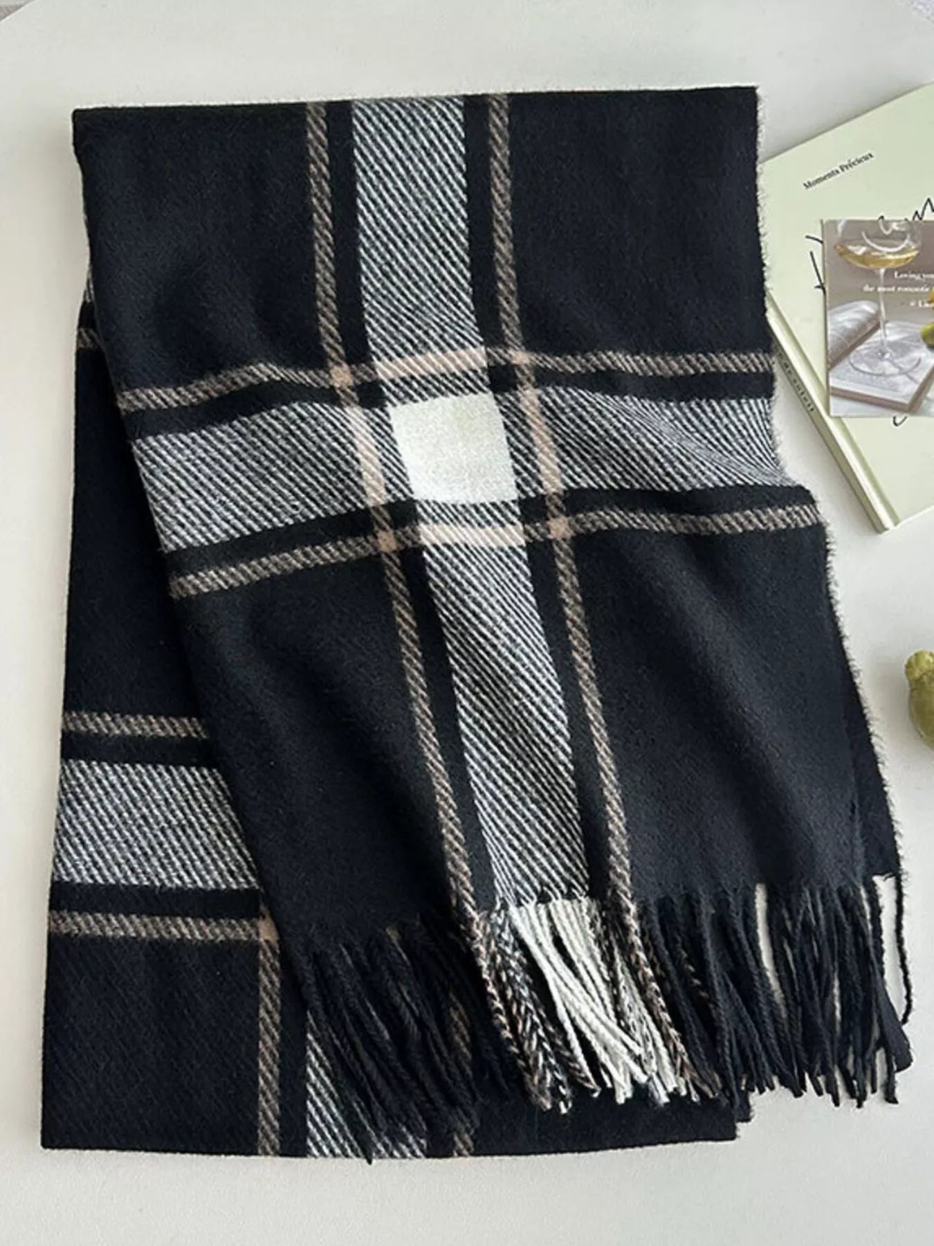 Classic Plaid Pattern Tassel Winter Scarf