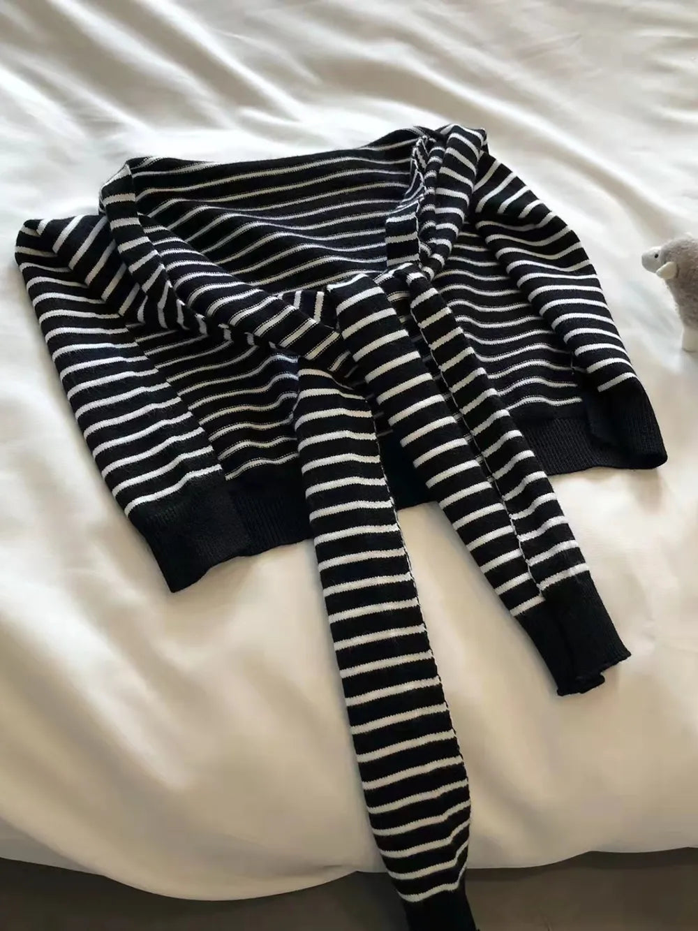 Striped Contrast Knit Wrap Black One Size