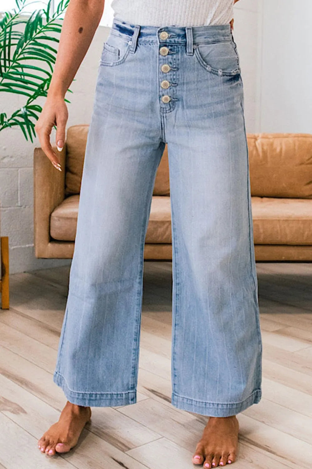 Wide Leg Button Fly Jeans Medium