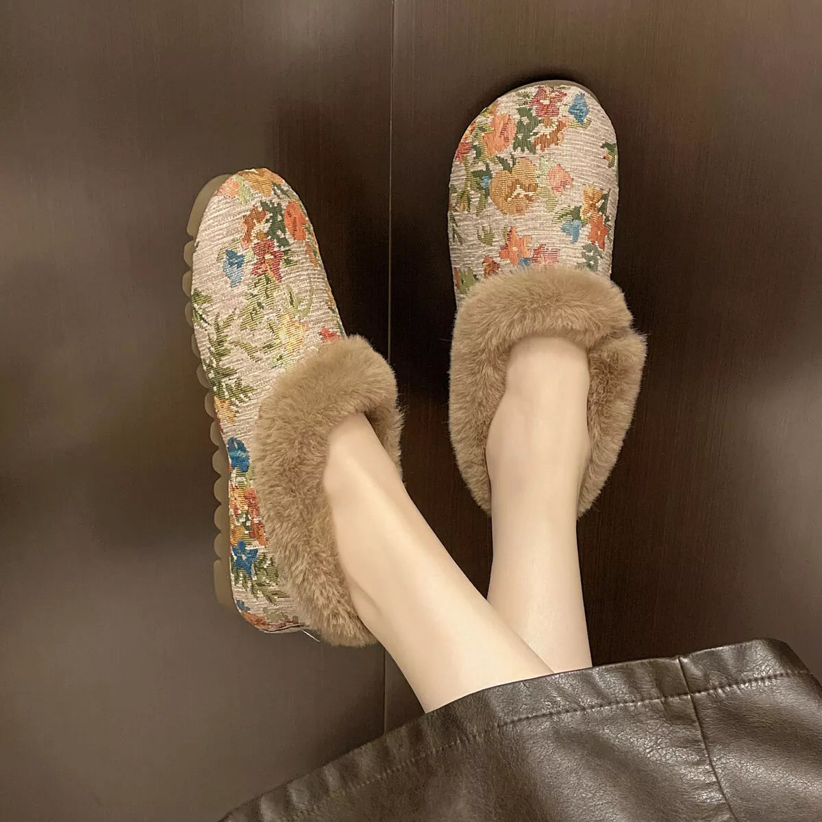Floral Pattern Plush Lined Slip-Ons