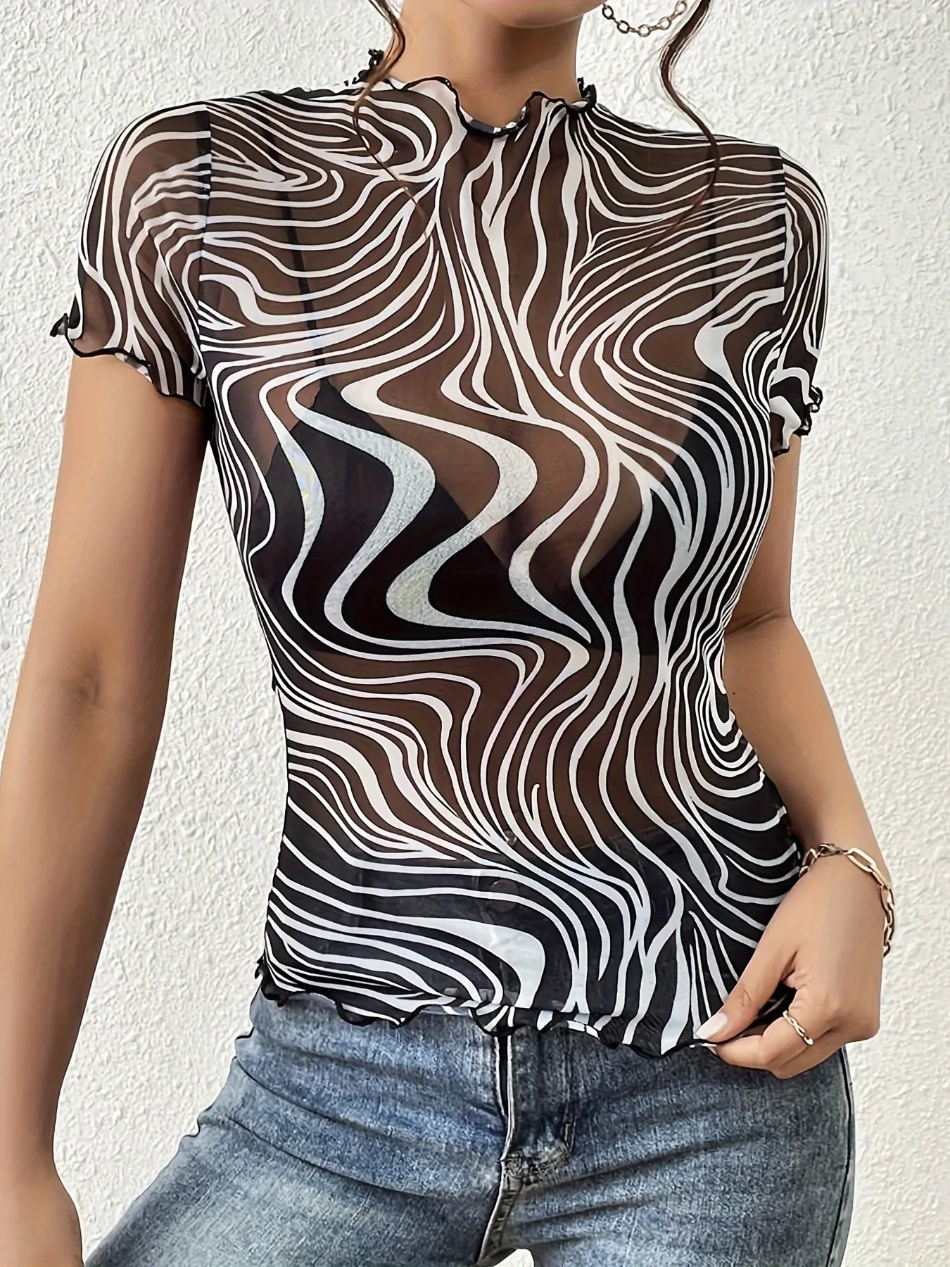 Psychedelic Wave Print Mock Neck T-Shirt Black
