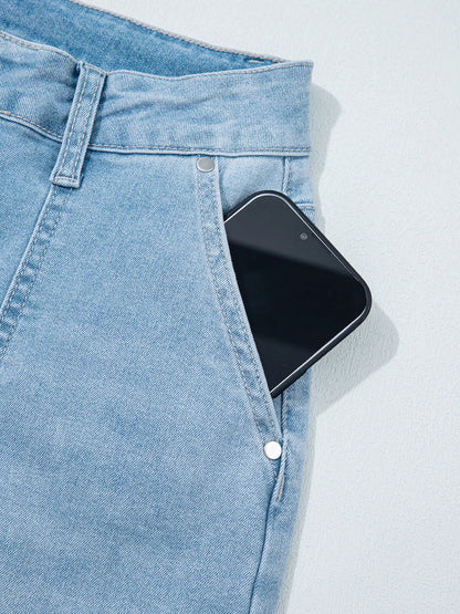 High Rise Barrel Relaxed Patch Pocket Jeans