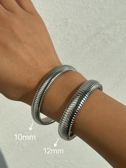 Titanium Steel Vintage Stretch Gypsy Polished Bracelet Silver grey F