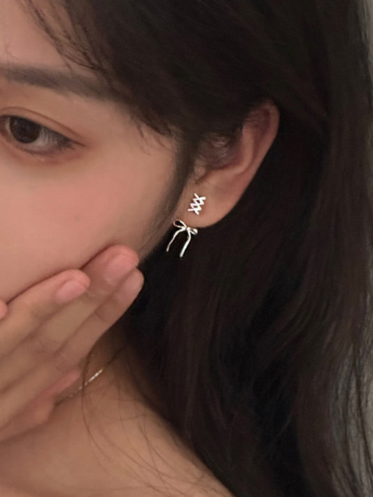 Modern 925 silver needle bow ribbon cute new earrings Silver FREESIZE