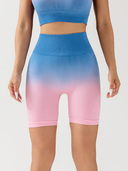 Women's Gradient Athletic Set - Seamless Capri Leggings & Sports Bra