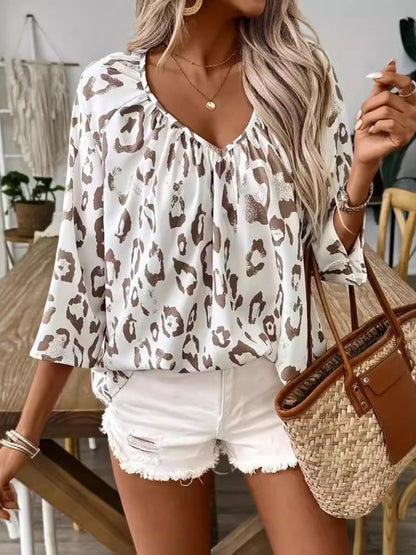 Leopard print V-neck gathered three-quarter sleeve shirt Khaki